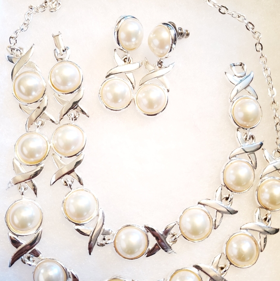 Sterling Silver Pearl Set - Picture 4 of 4